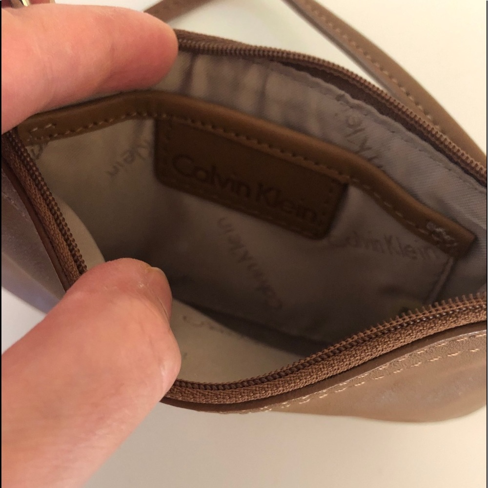 Wristlets - Picture 5 of 6